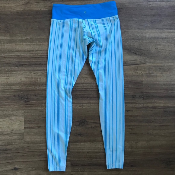 lululemon athletica Pants - Lululemon Blue Striped Wunder Under Full Leggings
